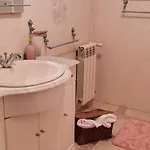 Casa Elbi Nyaraló *